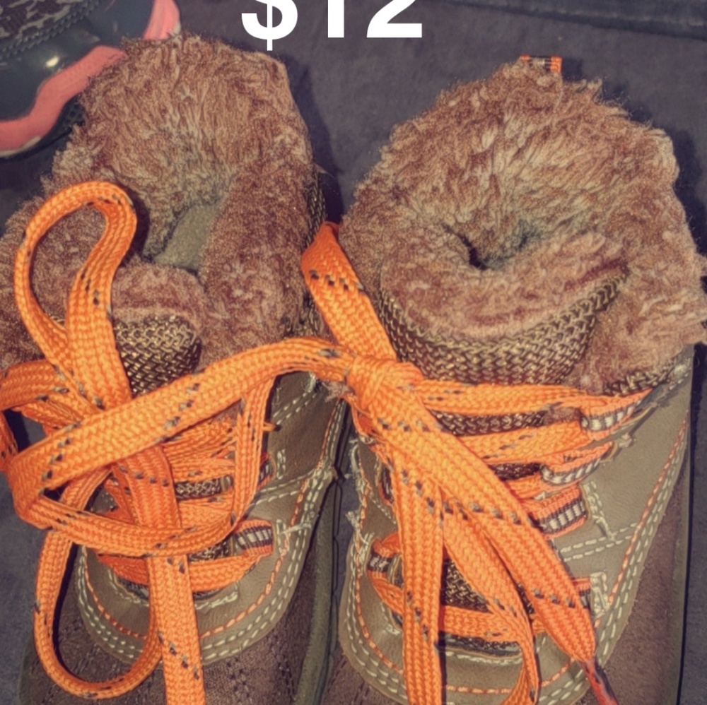 Pretty Boots